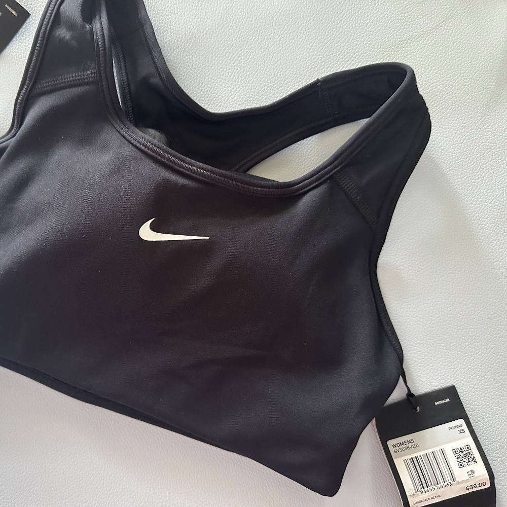 Nike xs sports bra